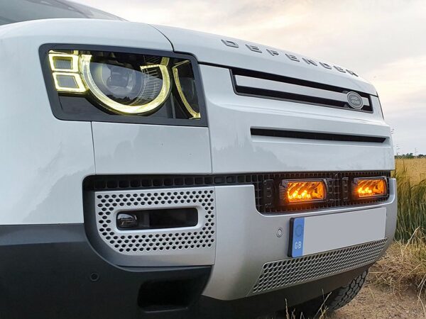 Pročitajte više o članku Lazer Lamps Grille LED light set Triple-R 750 Standard- Land Rover Defender (2020+)